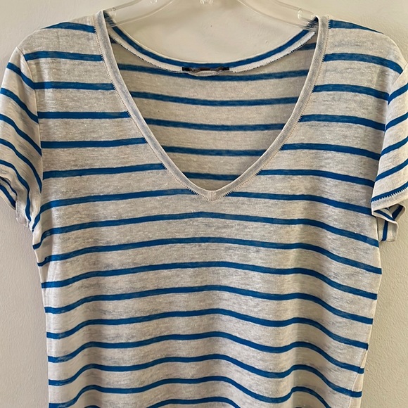 MICHAEL STARS V Neck Slub Knit Stripe Short Sleeve Lightweight Pullover. - Picture 2 of 5